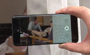 Con dâu gian díu với bố anh xã bị gã cấp trên khu phố phát hiện
