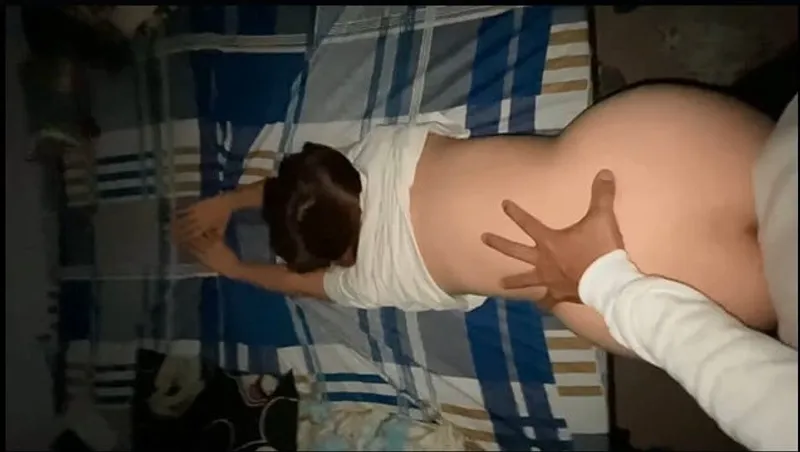 Lên giường với em ghệ dâm đãng và cái kết