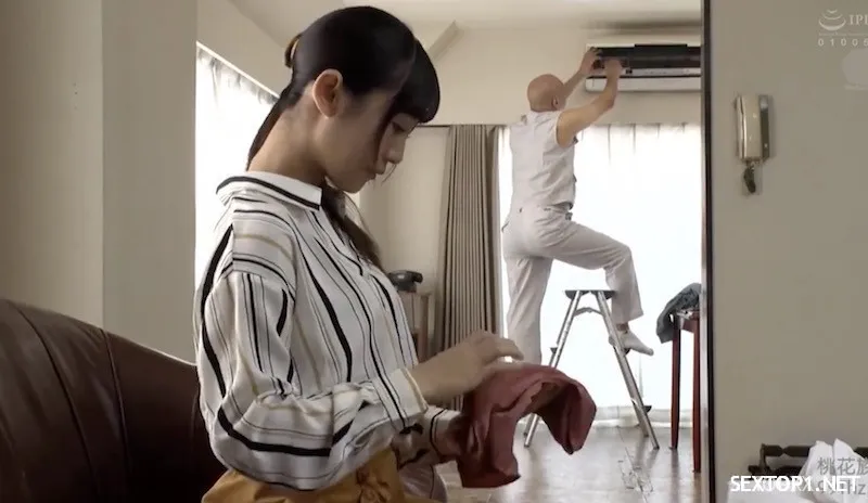 Thiếu thốn, vợ "đi ngoài" với tên thợ sửa điều hòa