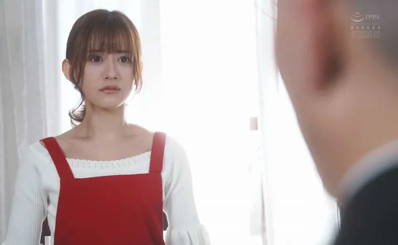 Vợ yêu bán thân chi trả tiền nợ cho anh xã suốt một năm mà chồng không hề hay biết