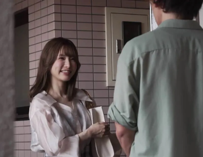 Tranh thủ 2 ngày người vợ đi vắng ở nhà nện em nhà bên xinh đẹp mới chuyển tới